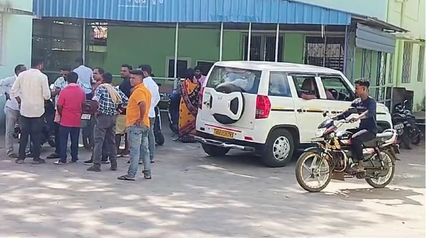 ଗାଁ ଶ୍ମାଶନରୁ ଶବ ଉଠାଇ ଆଣିଲା ପୋଲିସ I