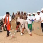 ଚନ୍ଦ୍ରଭାଗାରେ ଅନ୍ତର୍ଜାତୀୟ ବେଳାଭୂମି ସଫେଇ କାର୍ଯ୍ୟକ୍ରମ ଅନୁଷ୍ଠିତ।