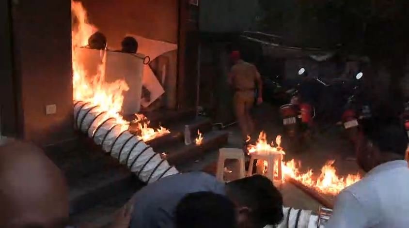 ମିଛି ମିଛିକା ନିଆଁ ଲିଭାବେଳେ ଲାଗିଗଲା ସତ ସତିକା ନିଆଁ