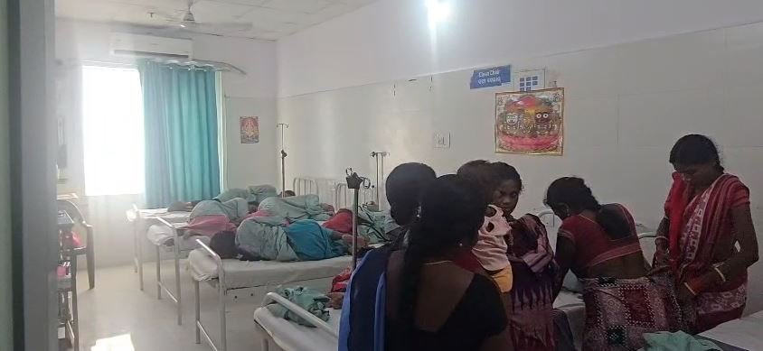 ହସ୍ପିଟାଲ ବେଡରେ ଅଚେତ ହୋଇ ପଡିଛନ୍ତି 24ମହିଳା