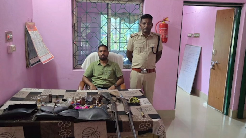 ବନ ବିଭାଗକୁ ମିଳିଲା ବଡ଼ ସଫଳତା || ଉଦ୍ଧାର ହେଲା ଜୀବନ୍ତ କୁଟୁରା, ଜବତ ହେଲା ଦେଶୀ ବନ୍ଧୁକ  || KONARK NEWS