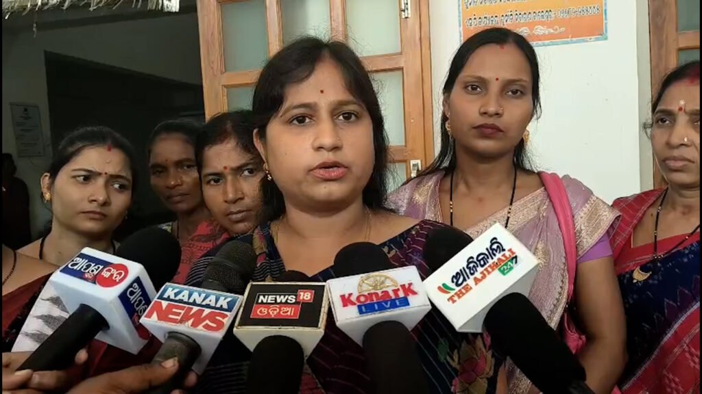 ବିଡିଓଙ୍କ ସପକ୍ଷରେ ବାହାରିଲା ସରପଞ୍ଚ ସଂଘ || BALASORE NEWS