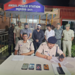 ଆମ୍ବୁଲାନ୍ସରେ କୁକୁର ନେବା ପାଇଁ ହତ୍ୟାକାଣ୍ଡ