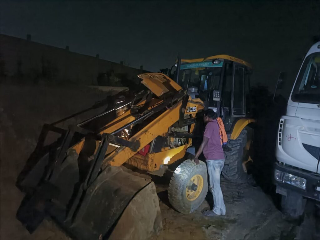 ବେଆଇନ ମାଟି ଚୋରା ଚାଲାଣ ବେଳେ ମାଡି ବସିଲା ସମ୍ବଲପୁର ପୋଲିସ ||